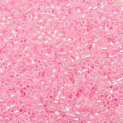 Sachet de 8g de perles Miyuki Delica 11/0 - Lined Crystal Lite Pink - DB0244