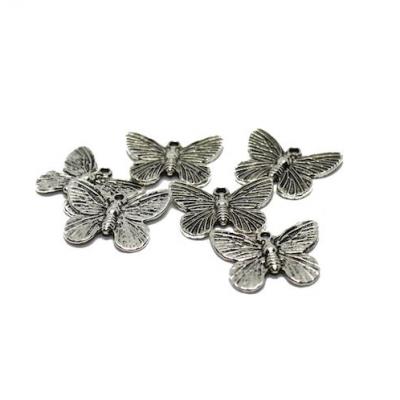 Lot de 6 pendentifs Papillon métal argenté 18x15mm