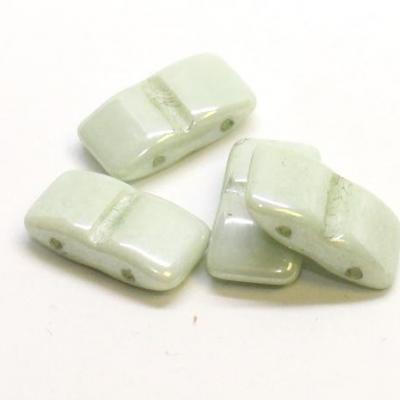 Lot de 4 perles double trou verre tchèque vert pale 17X9mm