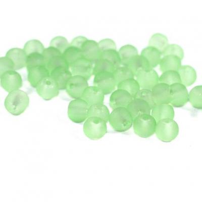 Lot de  50 perles verre givré vert pâle 4mm