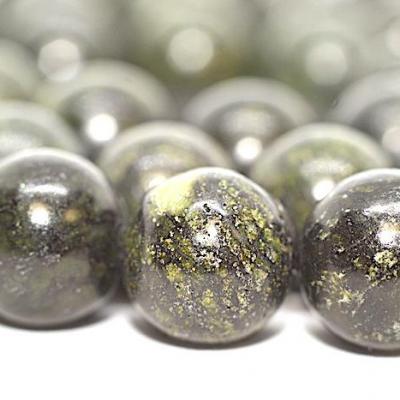 Lot de 46 perles de Serpentine 8mm sur fil